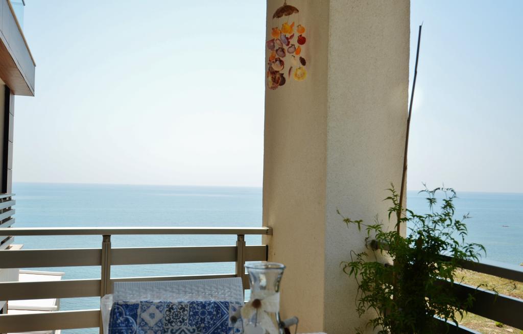 West Beach Apartment Durres Luaran gambar